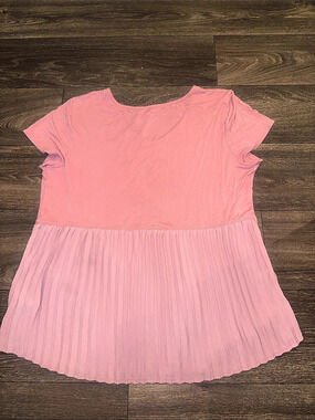 Maurices Pleated Blouse  in Pink Size Large